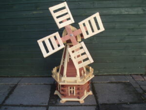 Veski valge-pruun väike